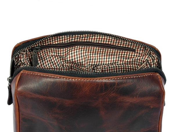 Aaron Reserve Vintage Leather Toiletry Bag – Full-Grain Dual Tone Travel Dopp Kit
